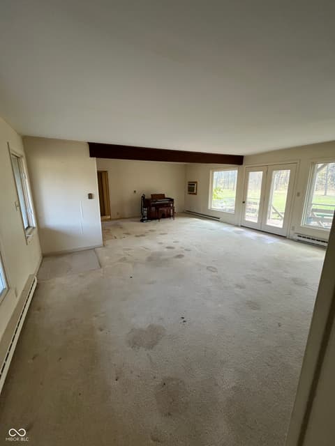 Living room at 4007 E State Road 46, Nashville, IN