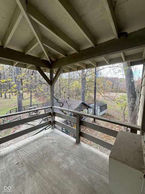 Outdoor living area at 4007 E State Road 46, Nashville, IN