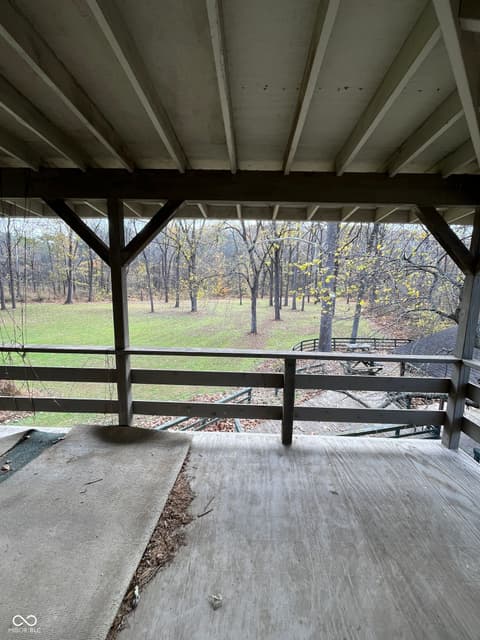 Outdoor living area at 4007 E State Road 46, Nashville, IN
