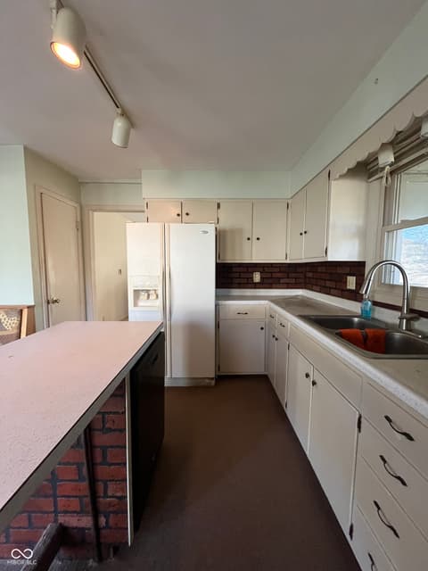 Kitchen at 4007 E State Road 46, Nashville, IN