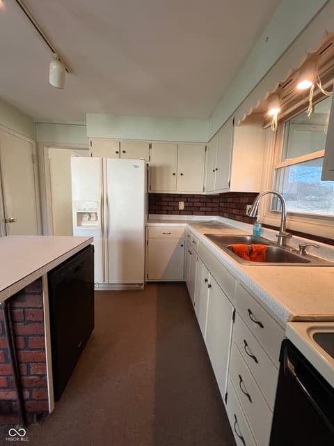 Kitchen at 4007 E State Road 46, Nashville, IN
