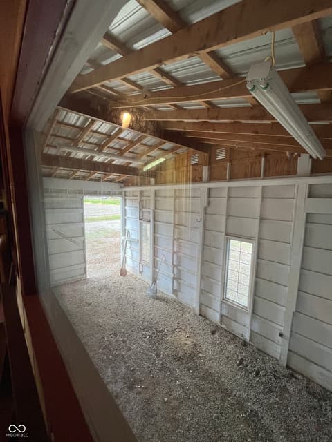 Garage at 4007 E State Road 46, Nashville, IN