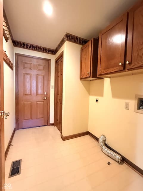 Photo of 97 N Sugar Cliff Drive, Crawfordsville, IN