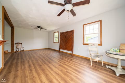 Sitting Room — 5388 W Hazelrigg Road, Thorntown, IN