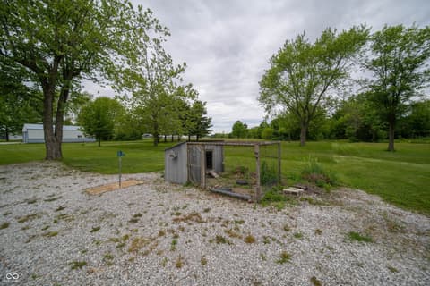 Yard at 5388 W Hazelrigg Road, Thorntown, IN