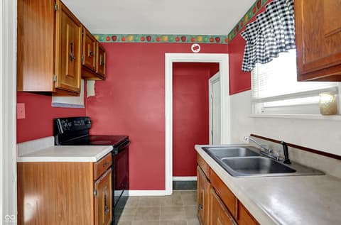 Photo of 224 Reddingdale Drive, New Castle, IN