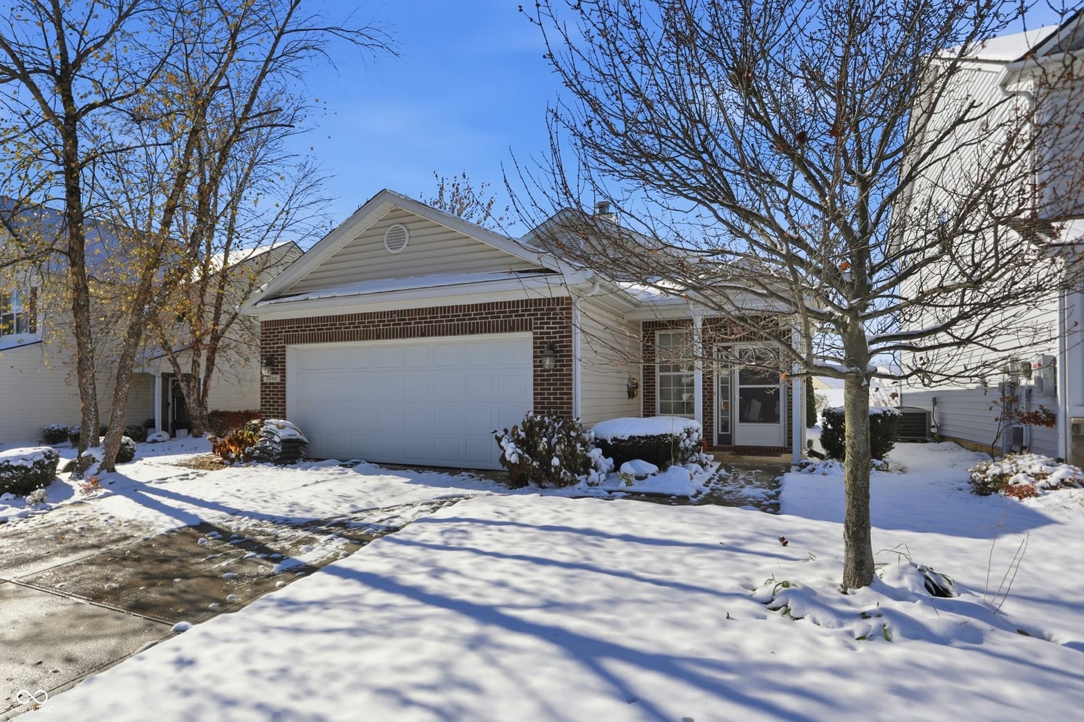 Photo of 3696 White Cliff Way, Whitestown, IN
