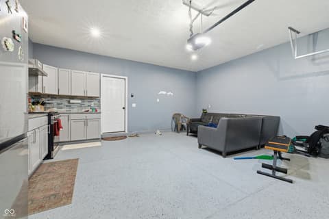 Garage at 8744 Dorill Creek Lane, Indianapolis, IN