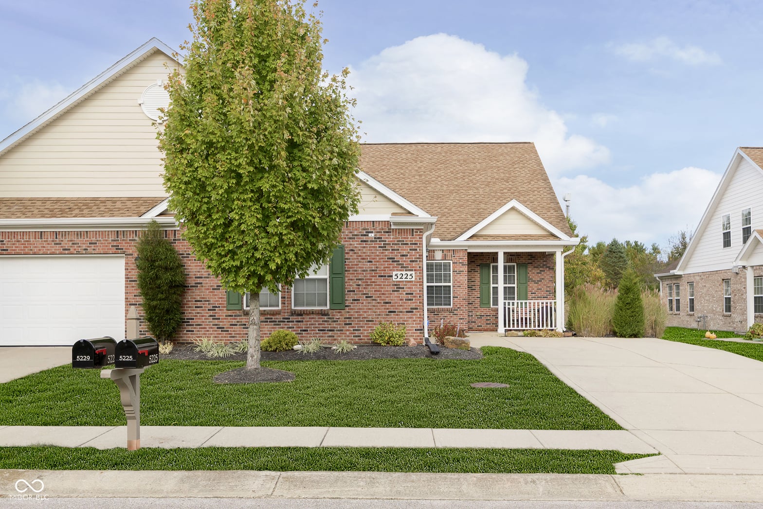 Photo of 5225 Dunewood Way, Avon, IN