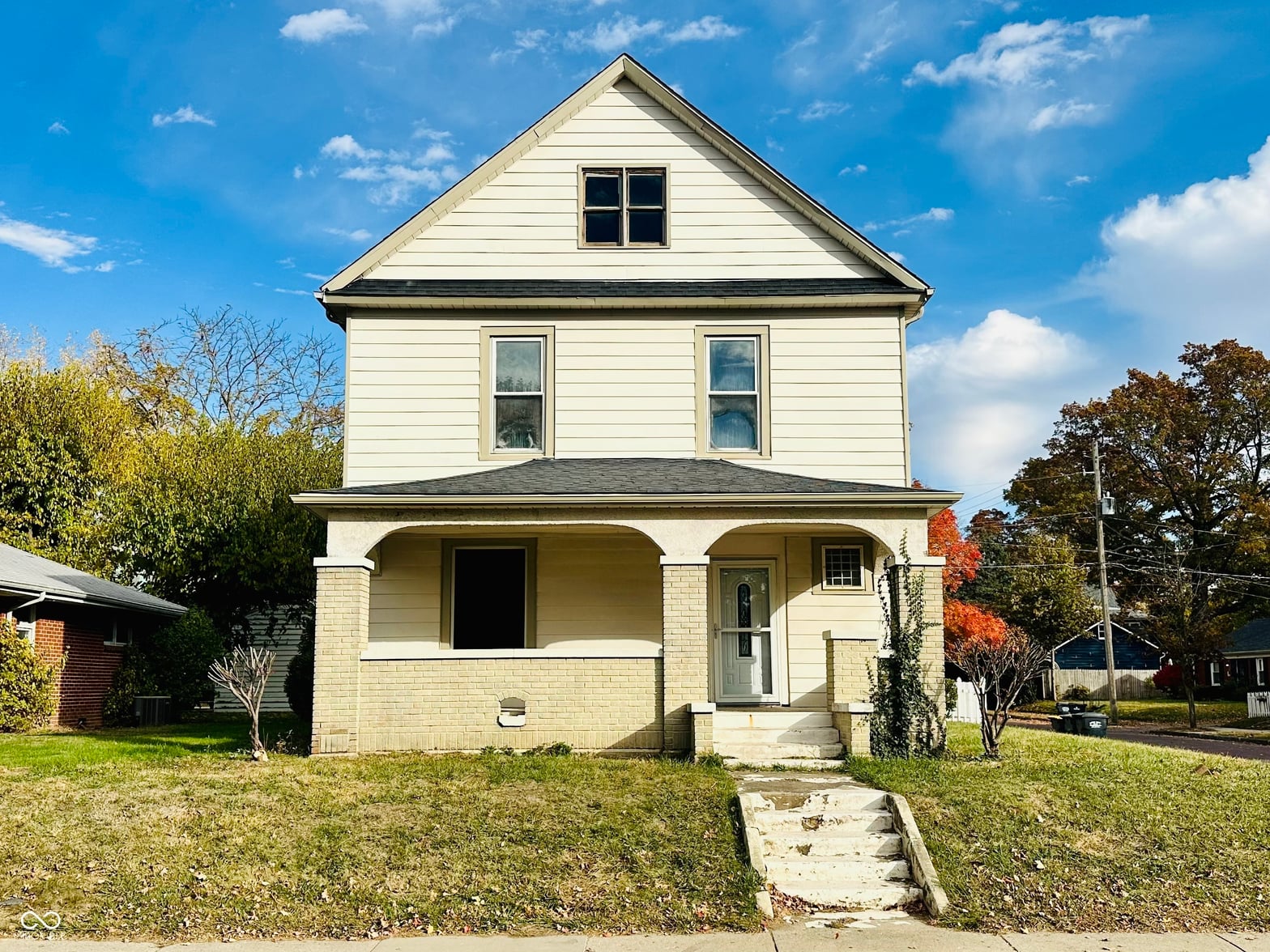 Photo of 630 S Madison Avenue, Anderson, IN
