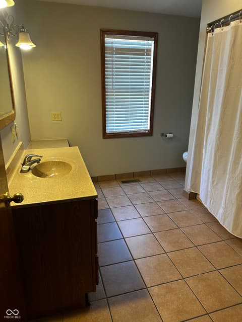 Photo of 2392 E County Road 820 S, Greensburg, IN