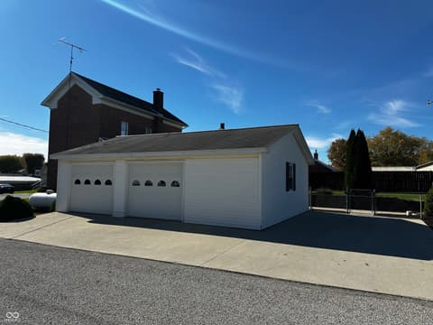 Photo of 2392 E County Road 820 S, Greensburg, IN