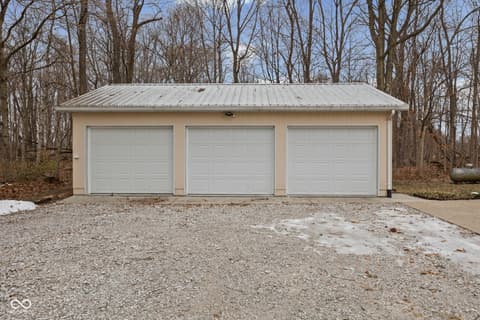 Garage at 10162 N New Richmond Road, New Richmond, IN