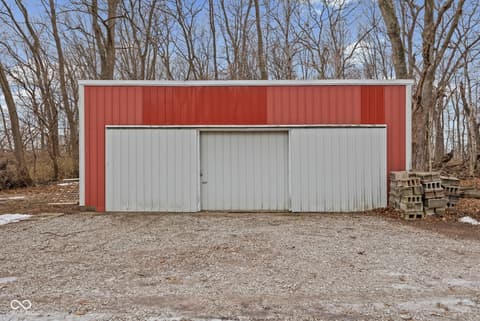 Barn — 10162 N New Richmond Road, New Richmond, IN