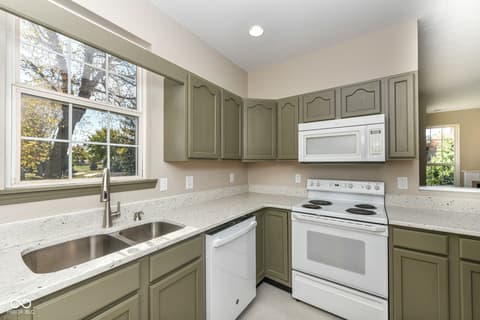 Kitchen at 20783 Waterscape Way, Noblesville, IN