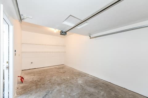 Garage at 20783 Waterscape Way, Noblesville, IN