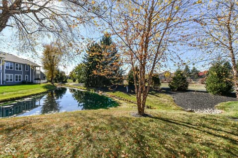 Yard at 20783 Waterscape Way, Noblesville, IN