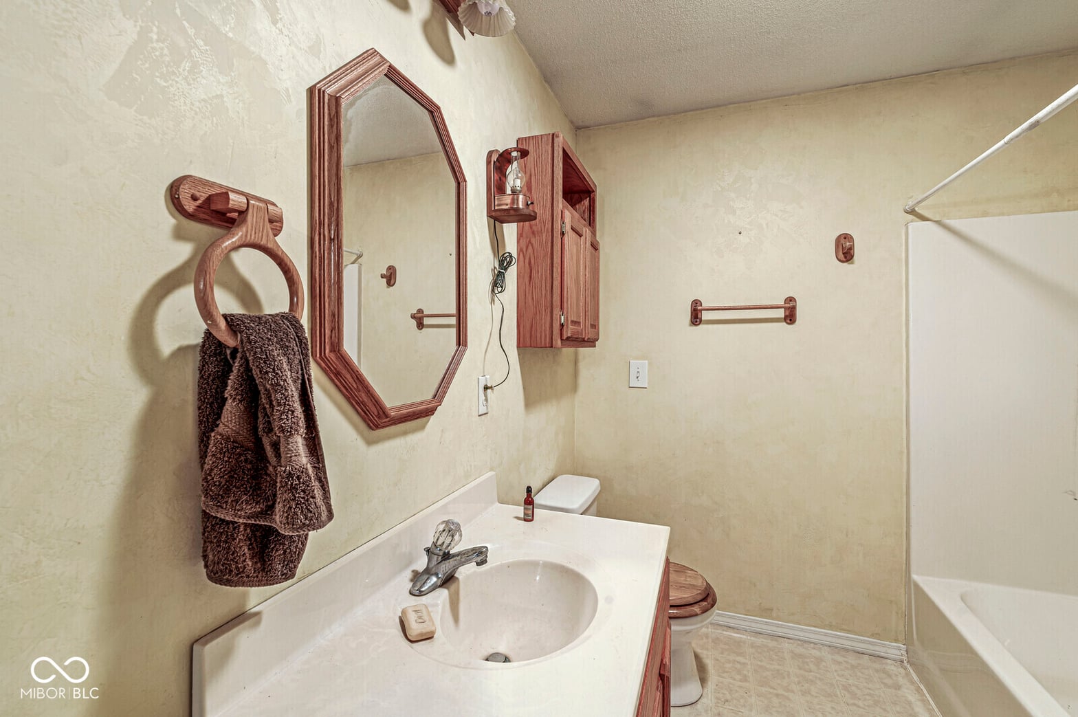 Photo 43