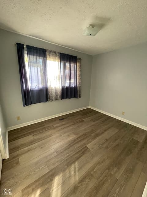 Bedroom at 624 Sweetbriar Avenue, Whiteland, IN