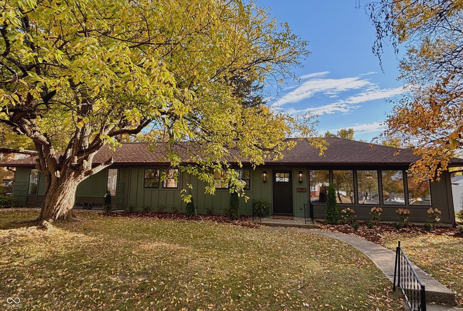 Photo of 1325 Hedgewood Drive, Lafayette, IN