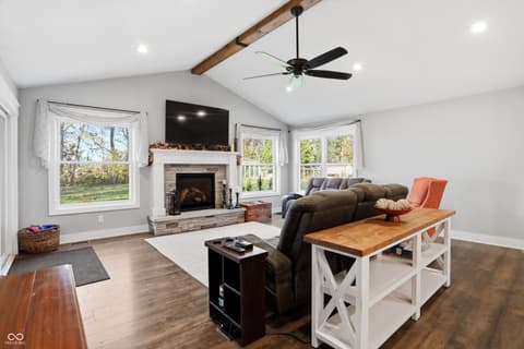 Photo of 6820 W Rd 150 N, Bargersville, IN