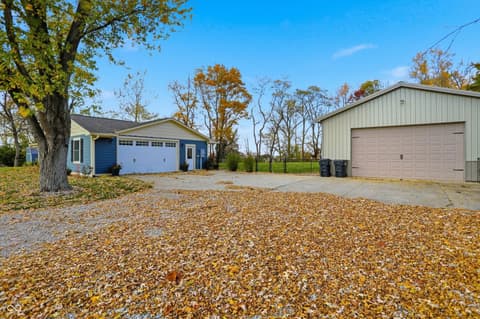 Photo of 6820 W Rd 150 N, Bargersville, IN