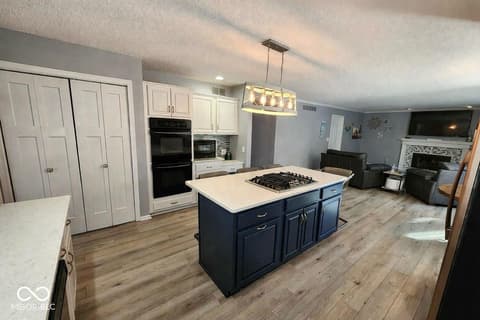 Photo of 501 S Riviera Lane, Yorktown, IN