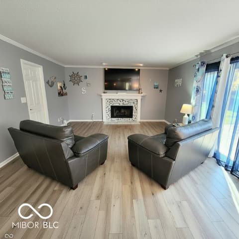 Photo of 501 S Riviera Lane, Yorktown, IN