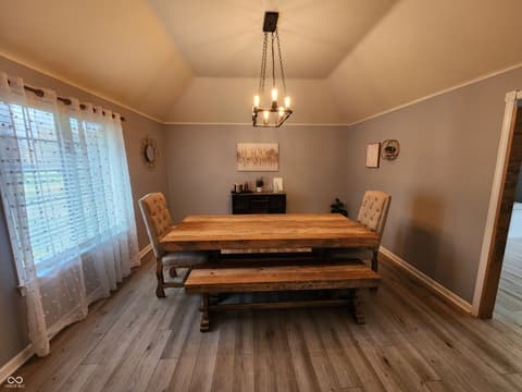 Photo of 501 S Riviera Lane, Yorktown, IN