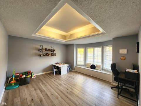 Photo of 501 S Riviera Lane, Yorktown, IN