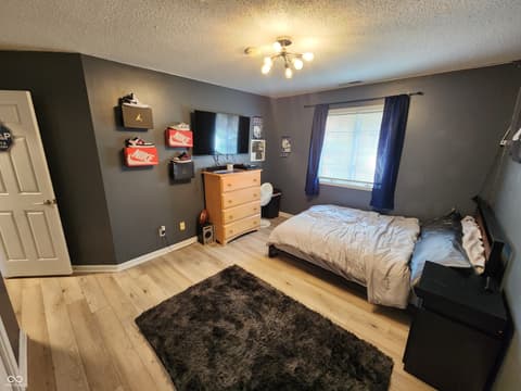 Photo of 501 S Riviera Lane, Yorktown, IN