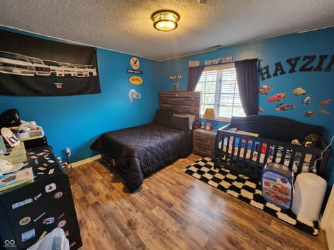 Photo of 501 S Riviera Lane, Yorktown, IN