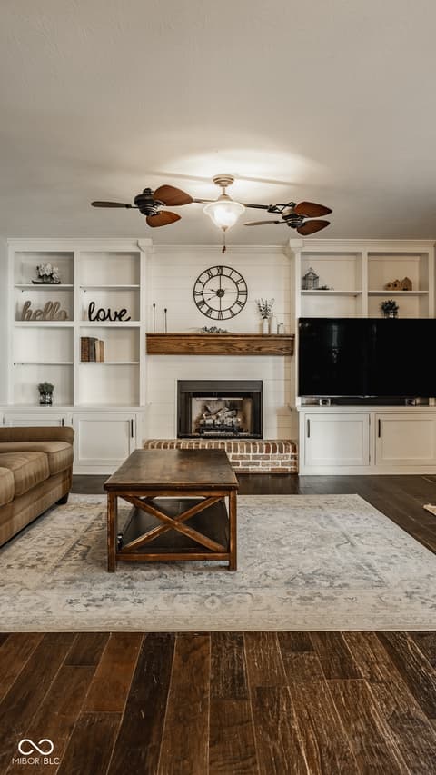 Photo of 5325 Creekbend Drive, Carmel, IN