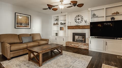Photo of 5325 Creekbend Drive, Carmel, IN