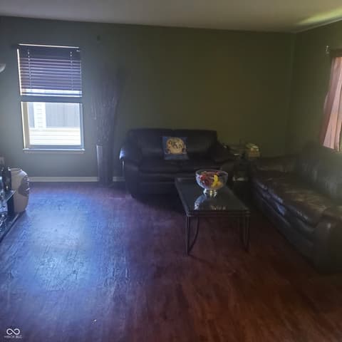 Photo of 1324 Castleford Lane, Indianapolis, IN