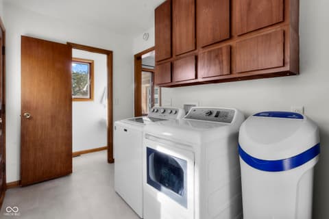Laundry room at 1157 Harrison Street, Noblesville, IN