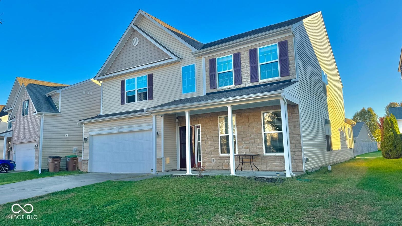 Front exterior at 2125 Lakecrest Drive, Columbus, IN