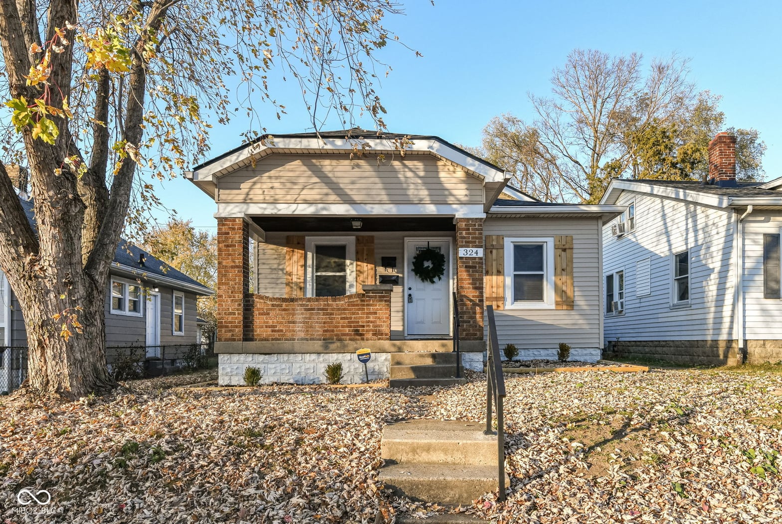 Photo of 324 E Southern Avenue, Indianapolis, IN