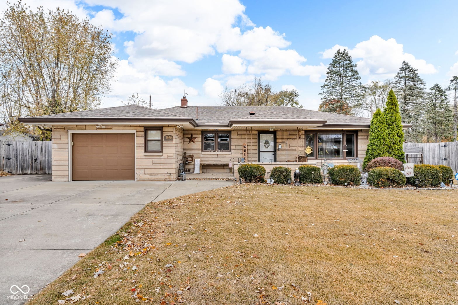 Front exterior at 1950 Spang Avenue, Terre Haute, IN