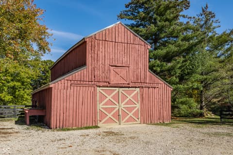 Barn — 2034 Dubois Road, Spencer, IN