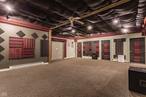 Studio — 2034 Dubois Road, Spencer, IN