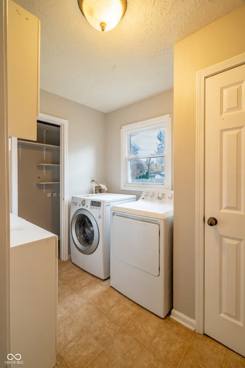 Laundry room at 125 N Windmill Trail, Greenwood, IN