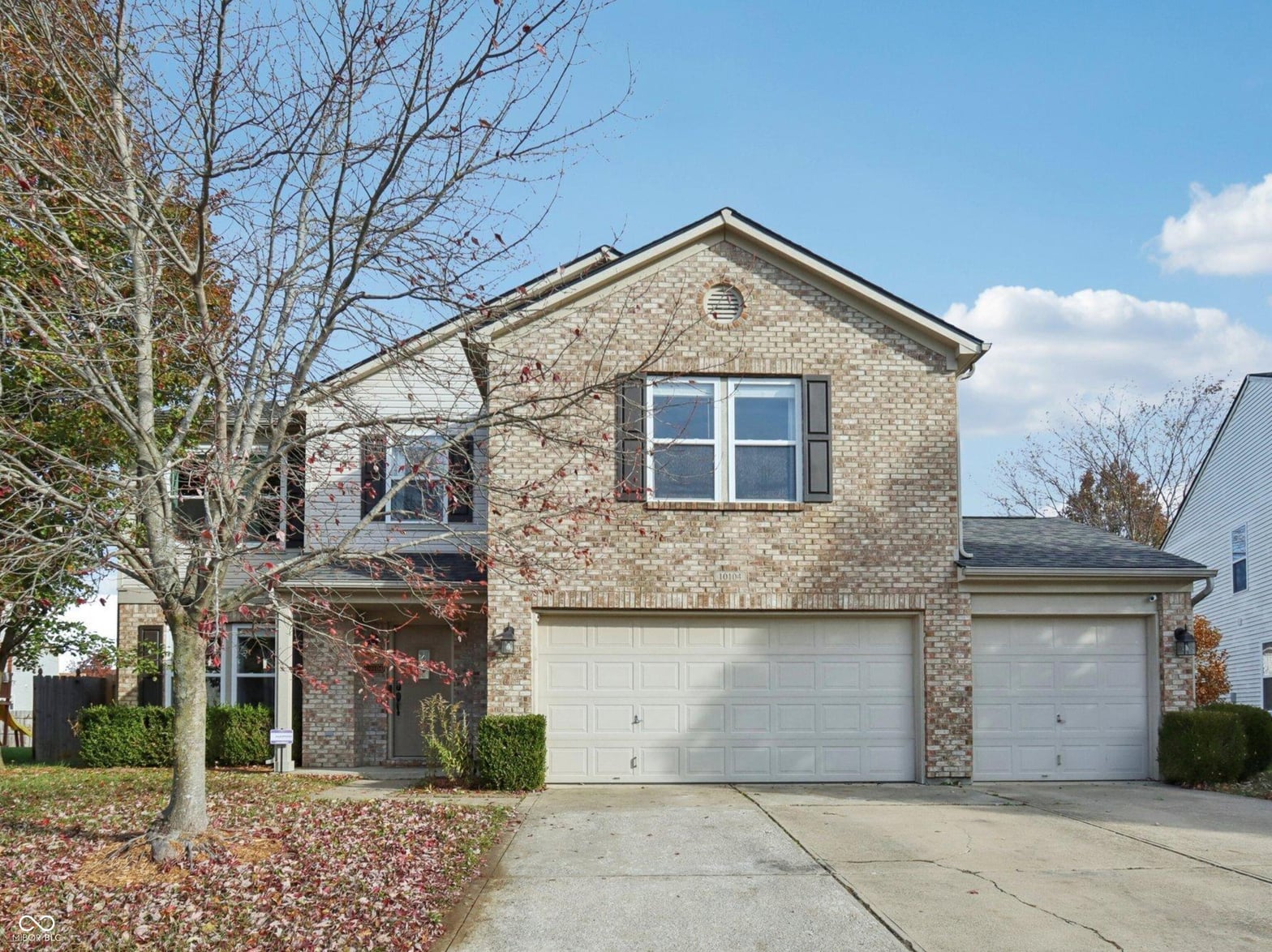 Front exterior at 10104 North Trail, Indianapolis, IN
