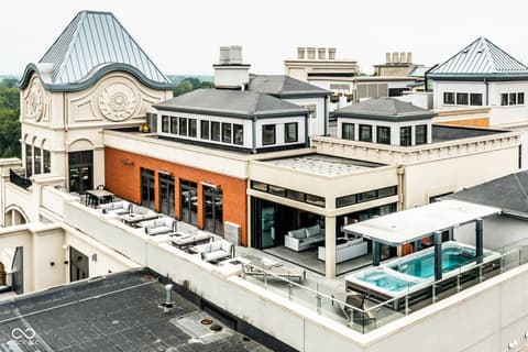 720 S Rangeline Road