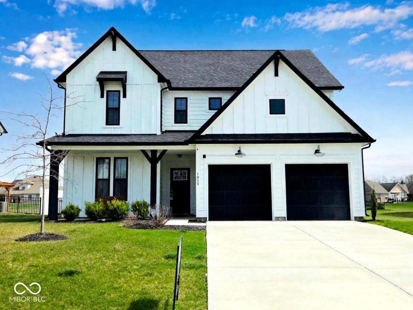 Front exterior at 1935 S Reilly Lane, New Palestine, IN