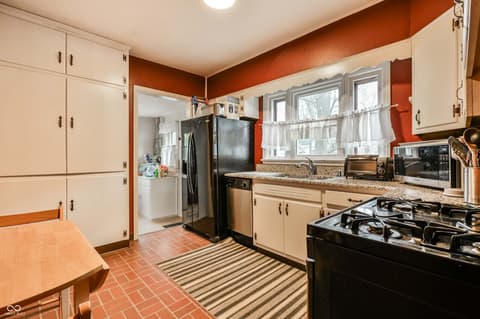 Photo of 4624 N Hinesley Avenue, Indianapolis, IN