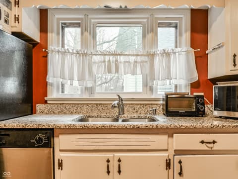 Photo of 4624 N Hinesley Avenue, Indianapolis, IN