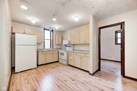 Photo of 1404 NE Broadway Street NE, Indianapolis, IN