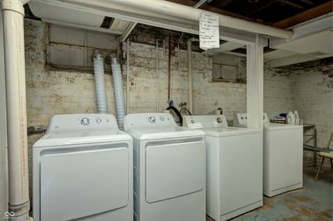 Photo of 1404 NE Broadway Street NE, Indianapolis, IN