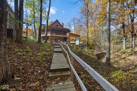 Dock — 7563 Grizzly Drive, Nineveh, IN